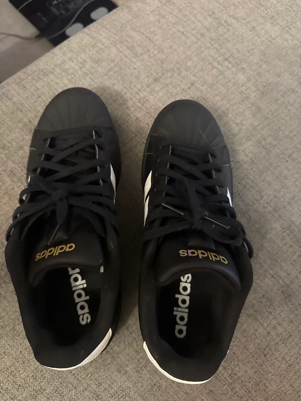 Tênis adidas casual  - Foto 4