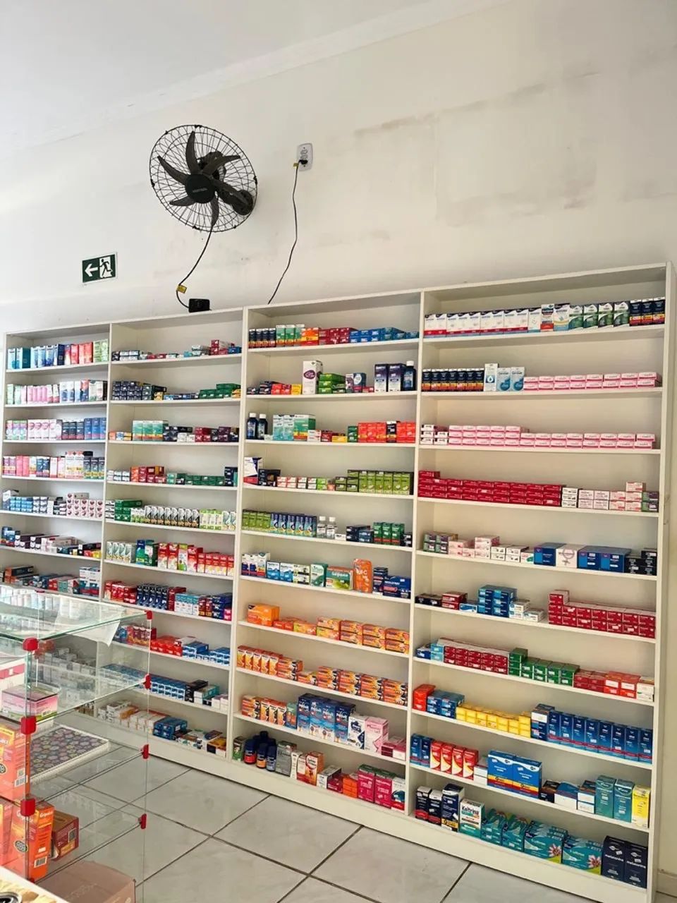 VENDE-SE FARMÁCIA  - Foto 4