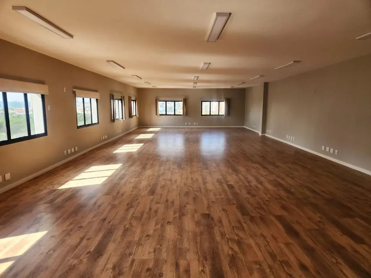 PREDIO COMERCIAL C 1.808m2 DISPONIVEL PARA VENDA/LOCAÇÃO - Foto 4