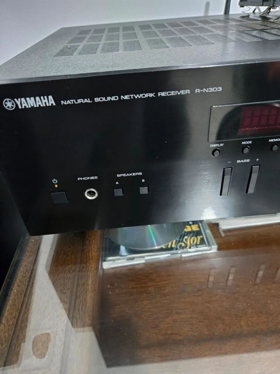 Yamaha R-N303 - Foto 3