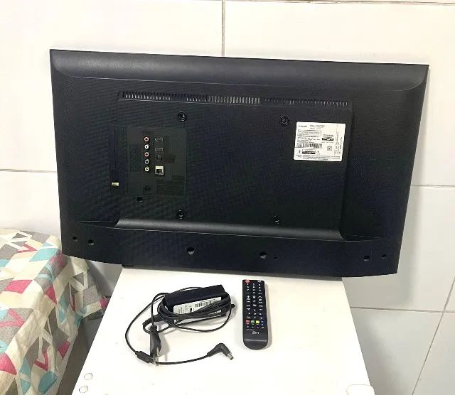 Tv Samsung 32? SMART - PAROU DE FUNCIONAR!!! - Foto 5
