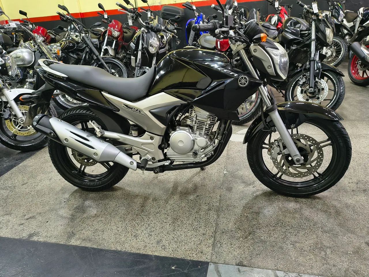 FAZER 250 2013
