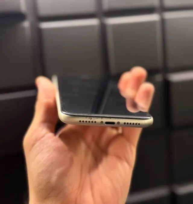 Iphone 11 perfeito na caixa  - Foto 2