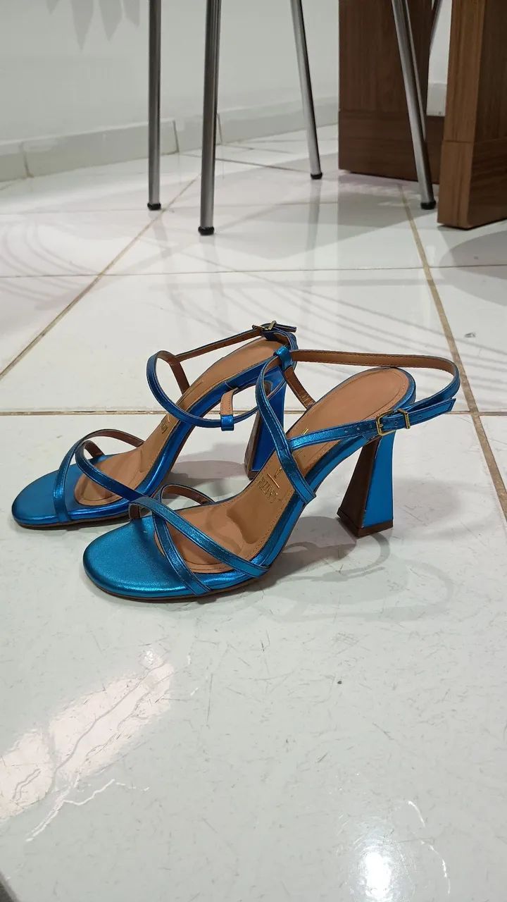 Sandália Salto Vizzano Azul 