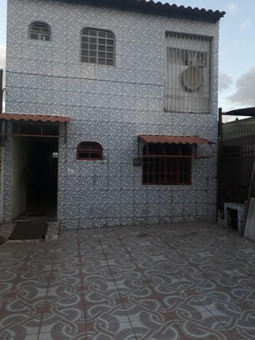 QNL Sobrado 4 kits mais casa de fundo renda de R$2.400 só 230mil aceita carro - Foto 12