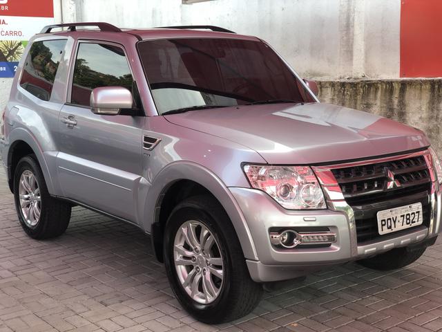 Pajero Full HPE 3D impecável 3.8 gasolina