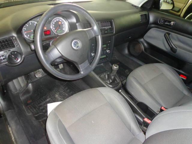 Volkswagen Golf 1.6 - Foto 6