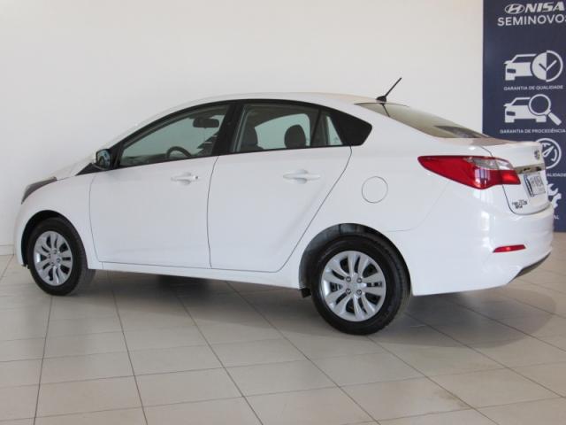 HYUNDAI HB20S 1.6 COMFORT PLUS 16V 2016 - Foto 6