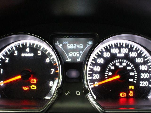 VERSA UNIQUE 1.6 16V Flex 4p Mec. - Foto 7