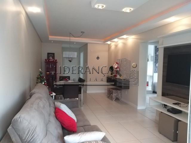 Apartamento, saco grande, 2 dormitórios, sendo 1 suíte. - Foto 3