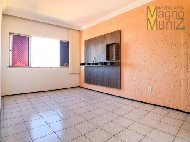 Edifício Acropole I - Apartamento com 3 quartos, 2 banheiros à venda, 64 m² por R$ 160.000