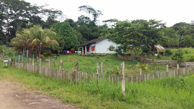 Vendo ou troco por casa em Rio Branco ou em colonia.