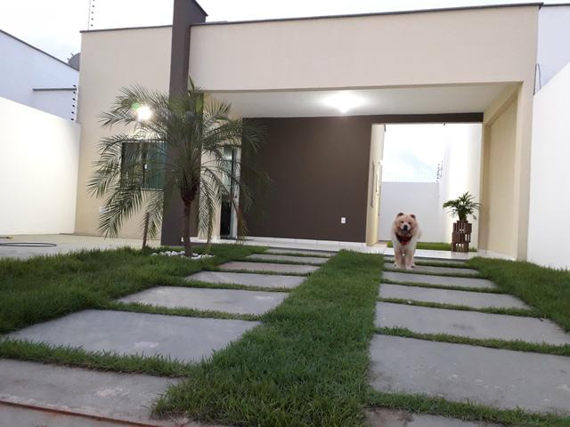 Vendo casa com projetados.