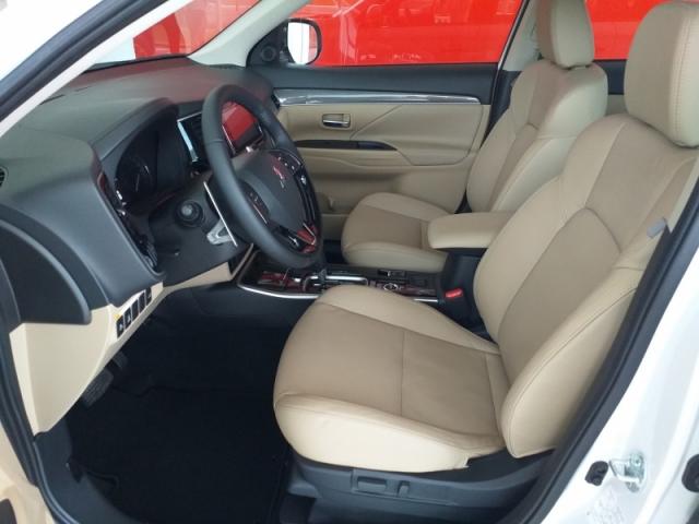 MITSUBISHI OUTLANDER 2.2 MIVEC DI-D DIESEL HPE-S AWD AUTOMATICO. - Foto 8