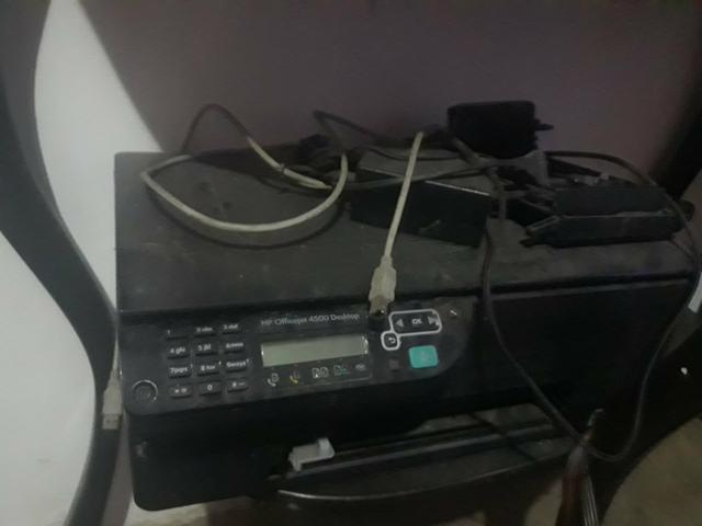 Hp 4500 desktop com buk ( paea retirar peças) 50,00