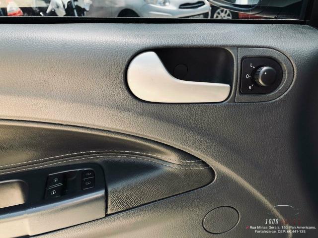 Particular vende ,superconsevada, 5 pneus novos,funcionando tudo, carro para exigente - Foto 2