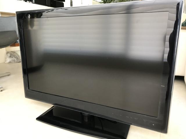 Tv LG 32 polegadas com pés - Foto 3