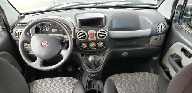 Doblo ELX ATTRACTIVE 1.4 2010 - Foto 5