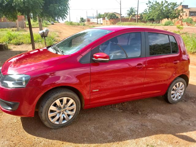 Vendo um fox completo 2013 pneus novo tudo pago - Foto 5