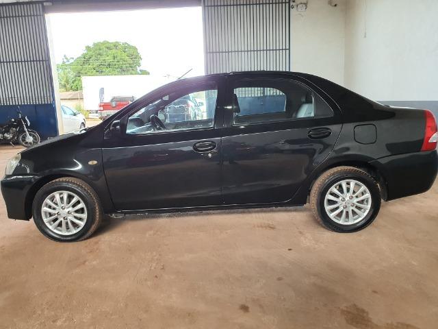 Etios Sedan XLS impecável - Foto 4
