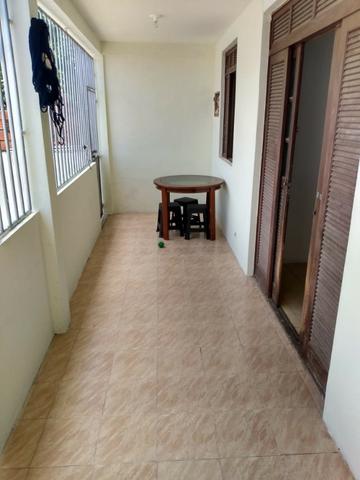 SU00060 - Casa tríplex com 05 quartos em Itapuã - Foto 18