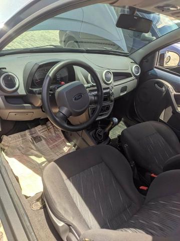 Vendo Ford Ka 2011 super conservado completo de tudo vale apena conferi - Foto 5