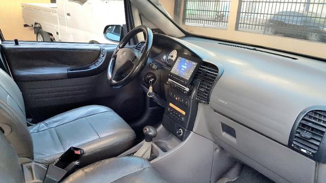 Zafira 2.0 Elite, Aut, 7 Lugares, GNV, Top, Financio! - Foto 5