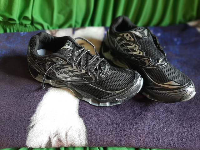 mizuno adidas