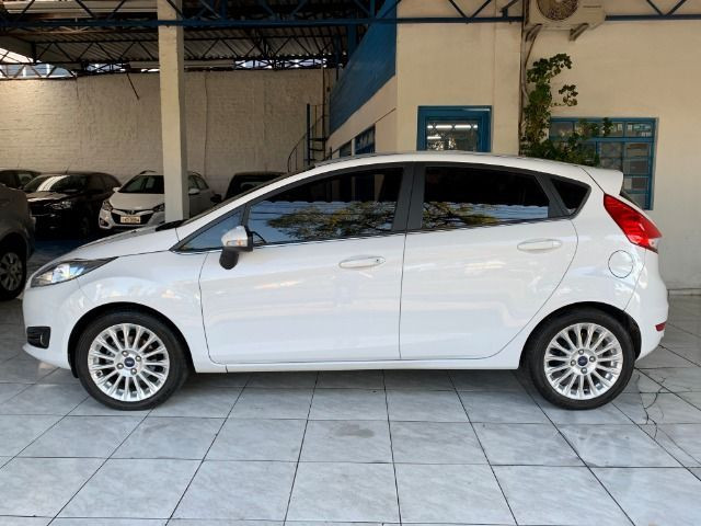 Ford Fiesta Hatch Titanium 1.6 automático 2015, apenas 45.000km, Único dono - Foto 15