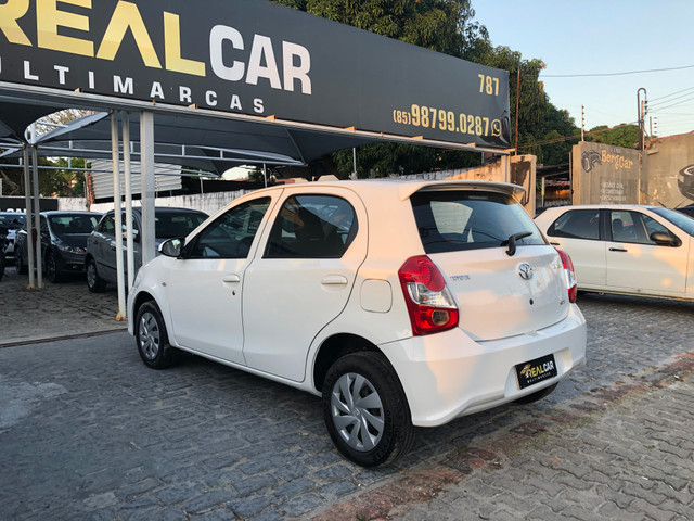 Toyota Etios 1.3 X 2018 Extra! - Foto 6