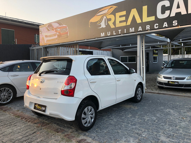 Toyota Etios 1.3 X 2018 Extra! - Foto 5