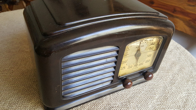 Rádio valvulado Airline de baquelite - Foto 2