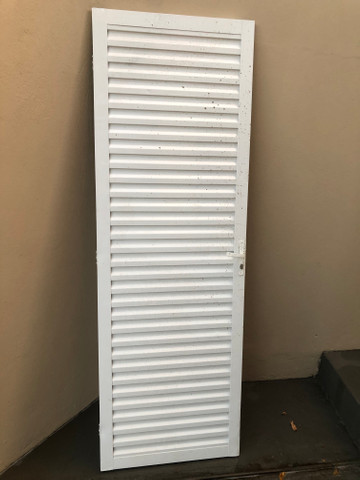 Porta Alumínio R$70