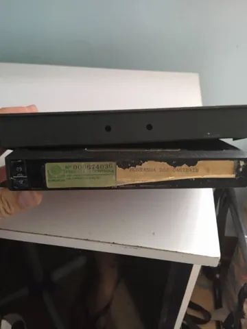 A Montanha dos Canibais Vhs original  - Foto 3