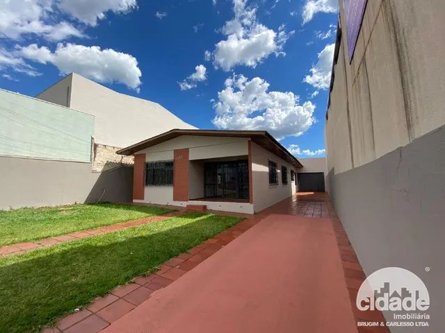 Casa Residencial para aluguel, 3 quartos, 1 vaga, Parque