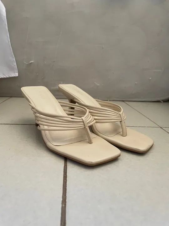 Sandália Mule Renner 34