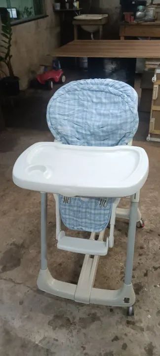 Cadeira de Alimentação para Bebê - Usada