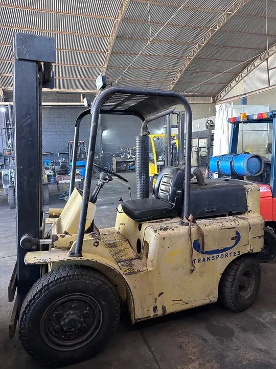Empilhadeira HYSTER modelo h50k diesel torre duplex ! Máquina funcionando  - Foto 3