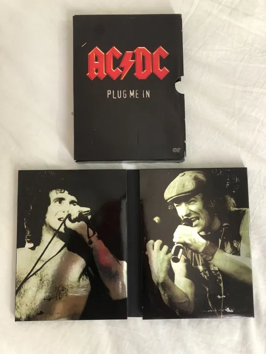 AC/DC - Plug Me In