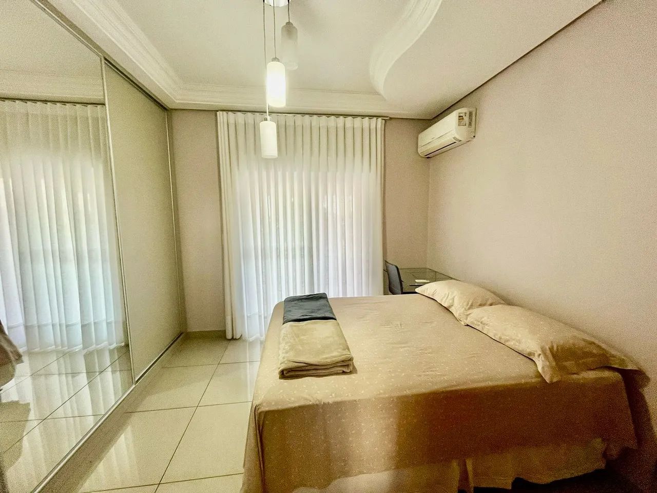 NOVISSIMO - Sobrado no Setor Universitário, 4 quartos, excelente área de lazer, pomar e ho - Foto 13