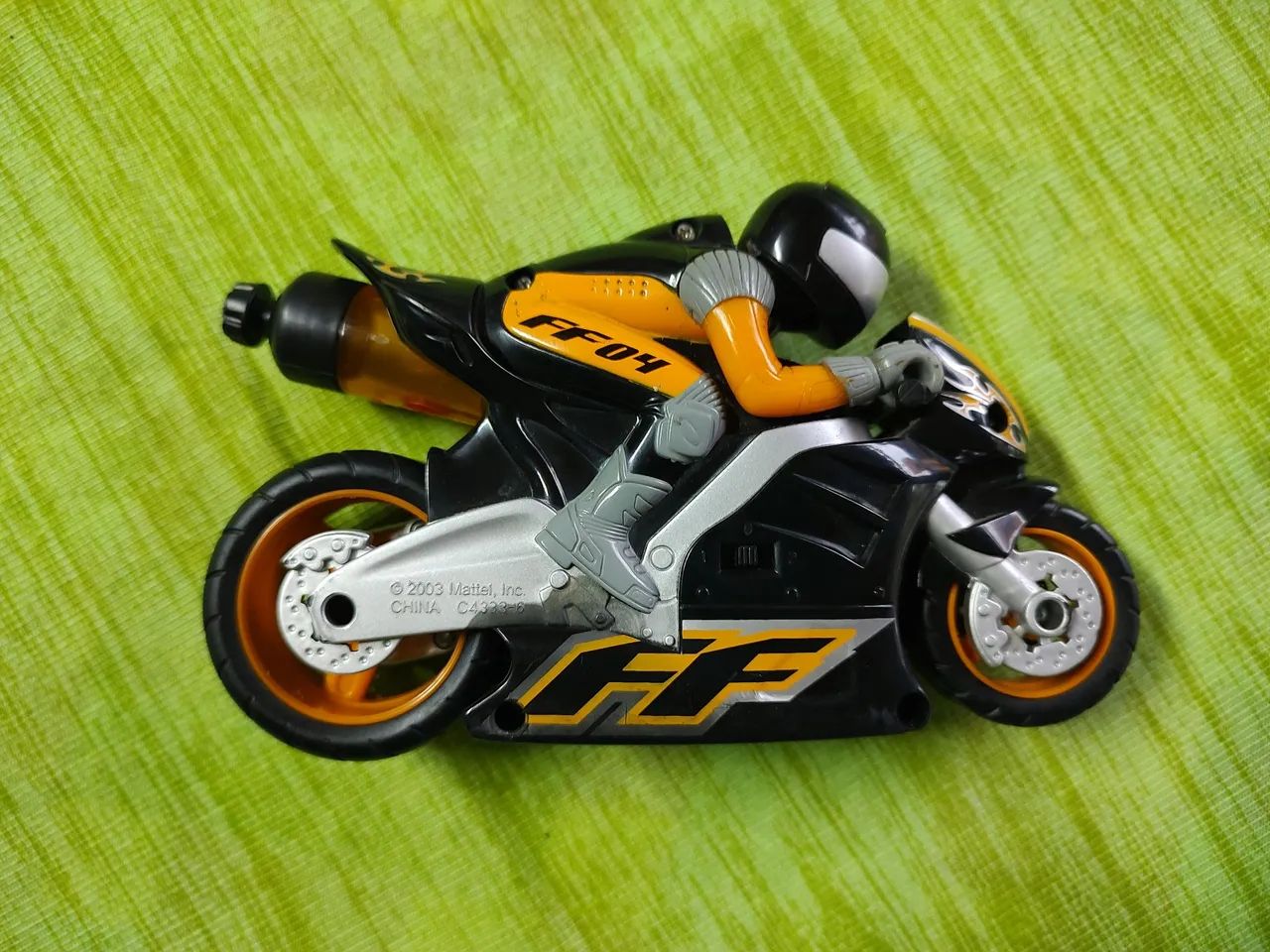 Moto Hot Wheels Fórmula Fuelers - Foto 4