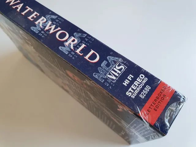 Vhs Importado EUA Waterworld - Letterboxed Edition  - Foto 3
