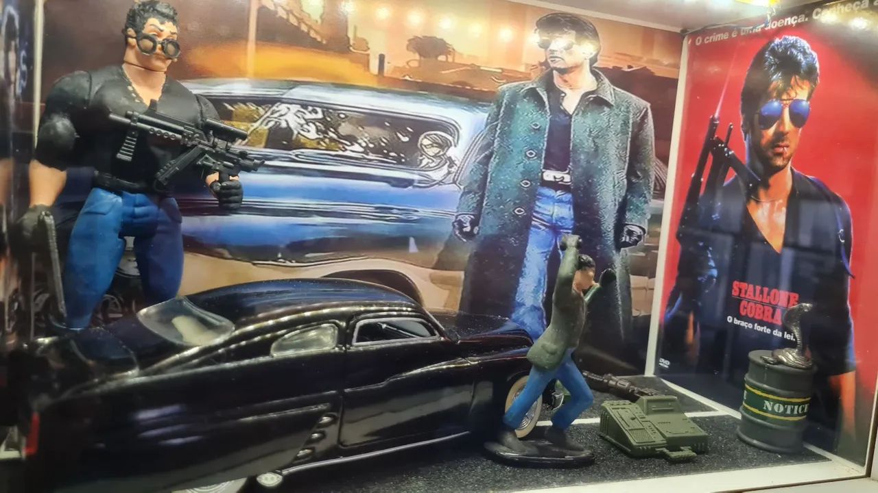 Quadros dioramas temáticos de séries e filmes antigos. - Foto 3