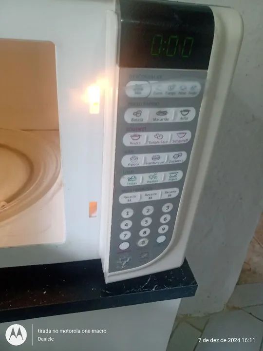 Micro-ondas Electrolux com defeito - Foto 2