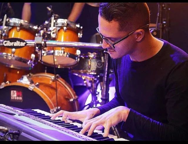 Pianista ou Tecladista - Couvert artístico para o seu restaurante