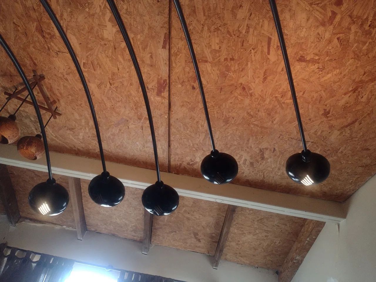 Luminária de luxo importada com 3 ou 4 combinações de iluminação! - Foto 2