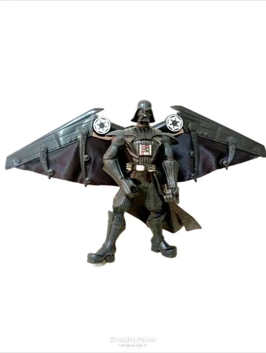 Boneco Darth Vader Star Wars com asas 