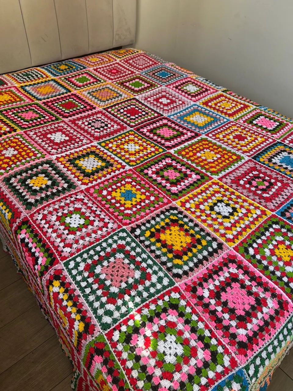 Cobre leito de crochê colorido para cama de casal king 