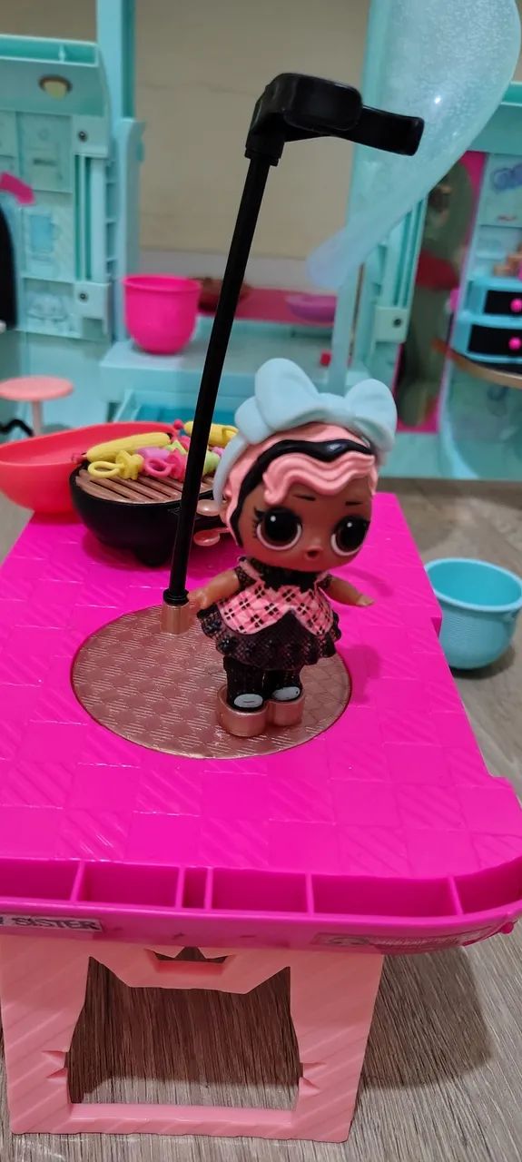 VAN LOL SURPRISE COMPLETA - Foto 3