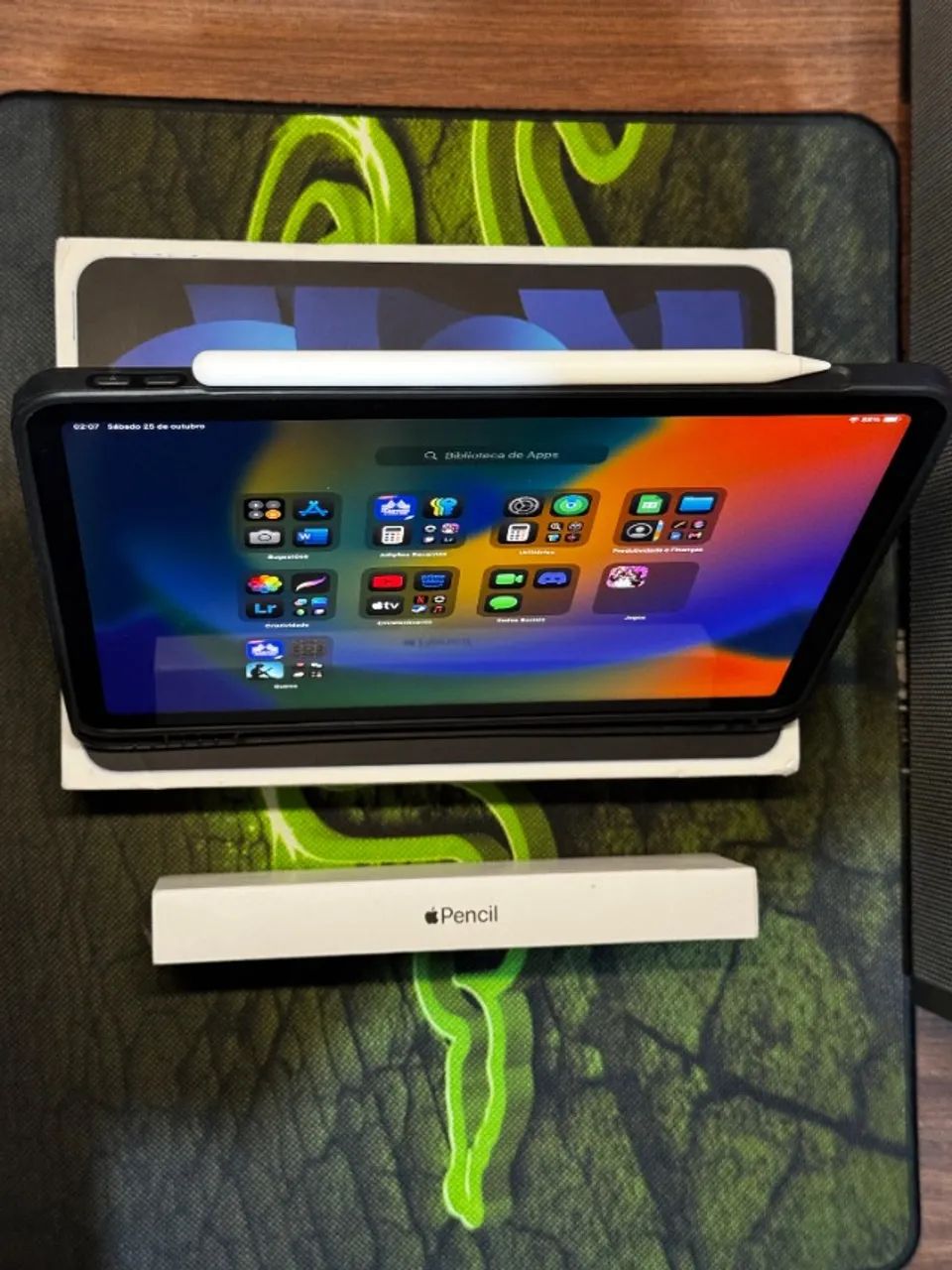 Apple iPad Air (5ª Geração) 64gb + Appel Pencil 2ª Geração